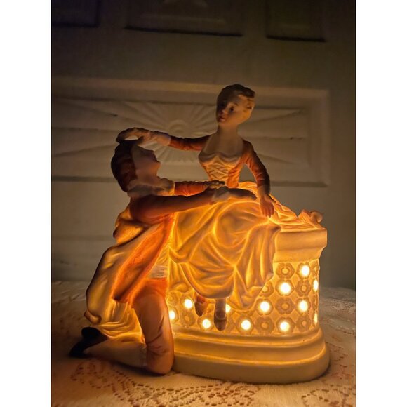 Vintage 1950s Lenwile Ardalt Victorian Couple Bisque/Porcelain Figurine Lamp - Picture 6 of 14